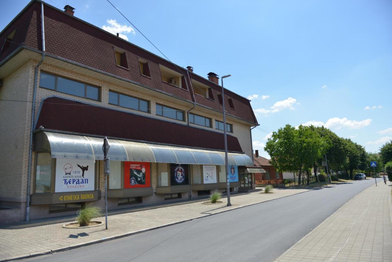 Apartmani Tomic Kladovo Dış mekan fotoğraf